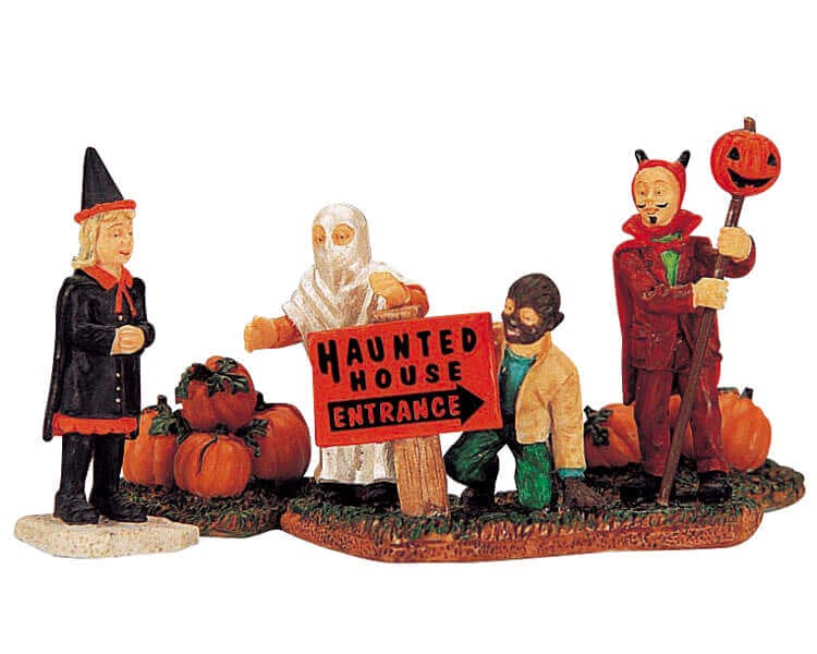 lemax-spooky-town-figur-haunted-house-visitors-gruselige-besucher image 1