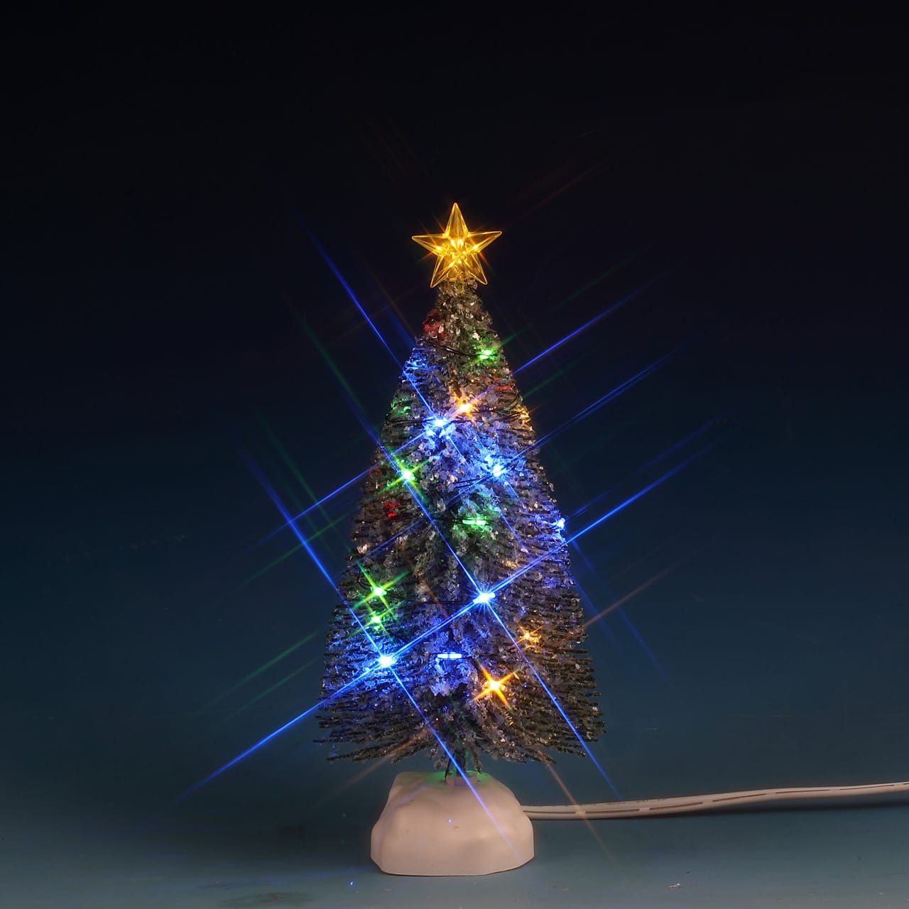lemax-multi-light-evergreen-tree-medium-beleuchteter-mini-tannenbaum image 1
