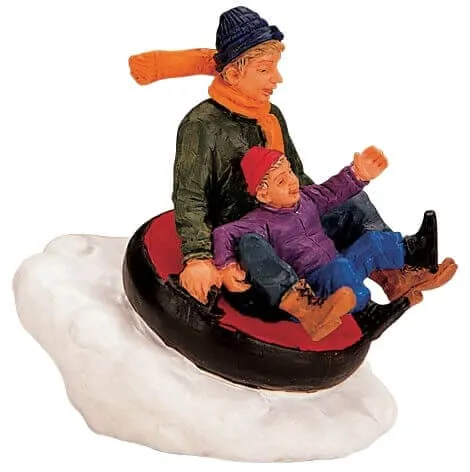 lemax-tubing-with-dad-miniaturfigur-winterspa image 1