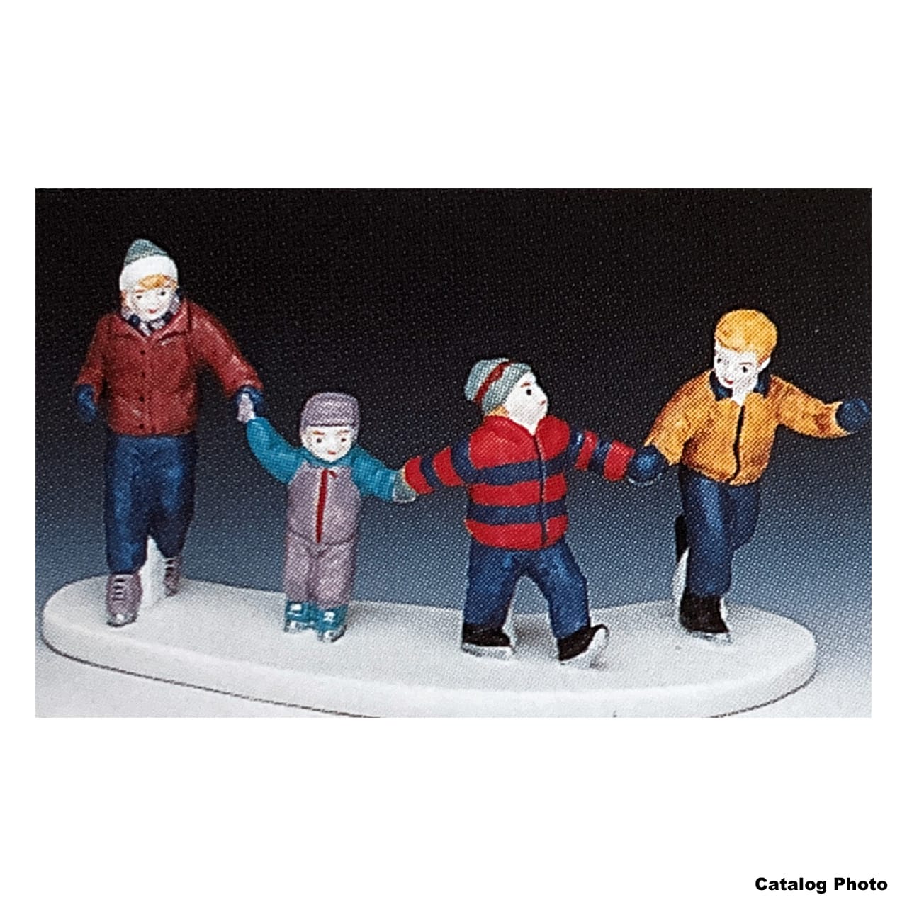 lemax-family-skating-figurengruppe image 1