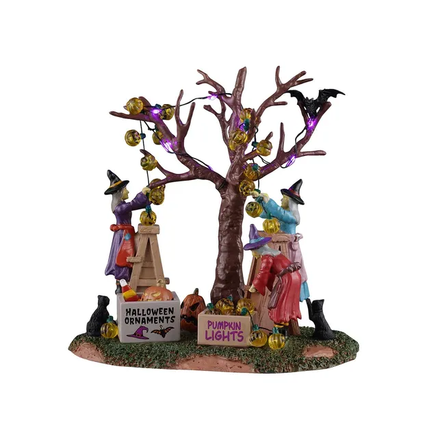 lemax-spooky-town-decorating-the-spooky-tree-halloween-figurenszene image 1