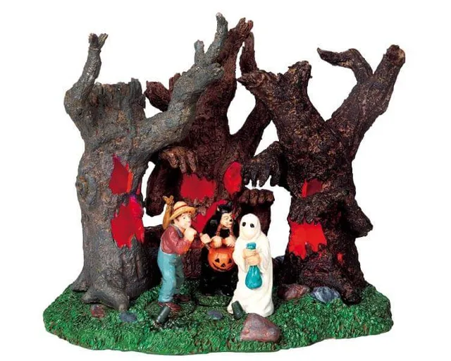 lemax-lost-in-the-woods-spooky-town-miniatur-szene image 1