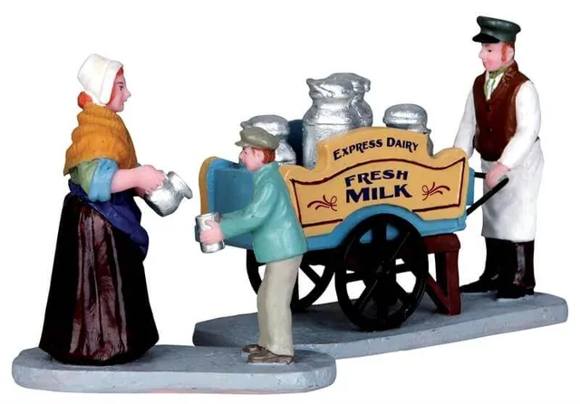 lemax-milk-vendor-set-of-2-milchh-ndler-figuren image 1