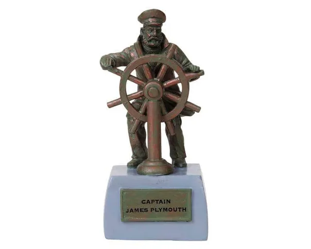 lemax-sea-captain-statue-miniaturstatue image 1