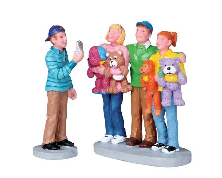 lemax-teenage-memories-holidays-seasons-miniaturfiguren-set image 1