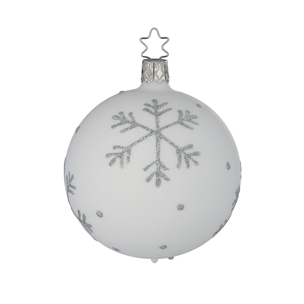 inge-glas-schneezauber-christbaumkugel-aus-glas-8-cm image 1