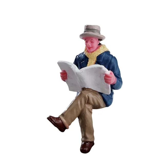 lemax-reading-morning-papers-miniaturfiguren-general-products image 1