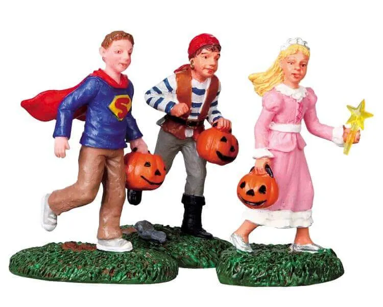 lemax-trick-or-treaters-halloween-miniaturfiguren-spooky-town image 1