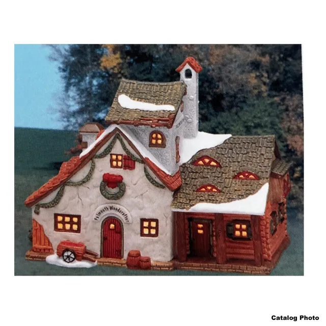 lemax-falmouth-woodcrafter-beleuchtetes-weihnachtshaus-werkstatt image 1