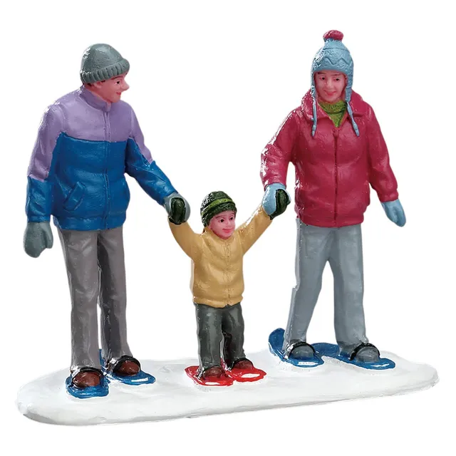 lemax-snowshoe-family-miniaturfiguren-set image 1