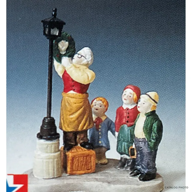 lemax-the-olde-lamplighter-dorf-figur image 1