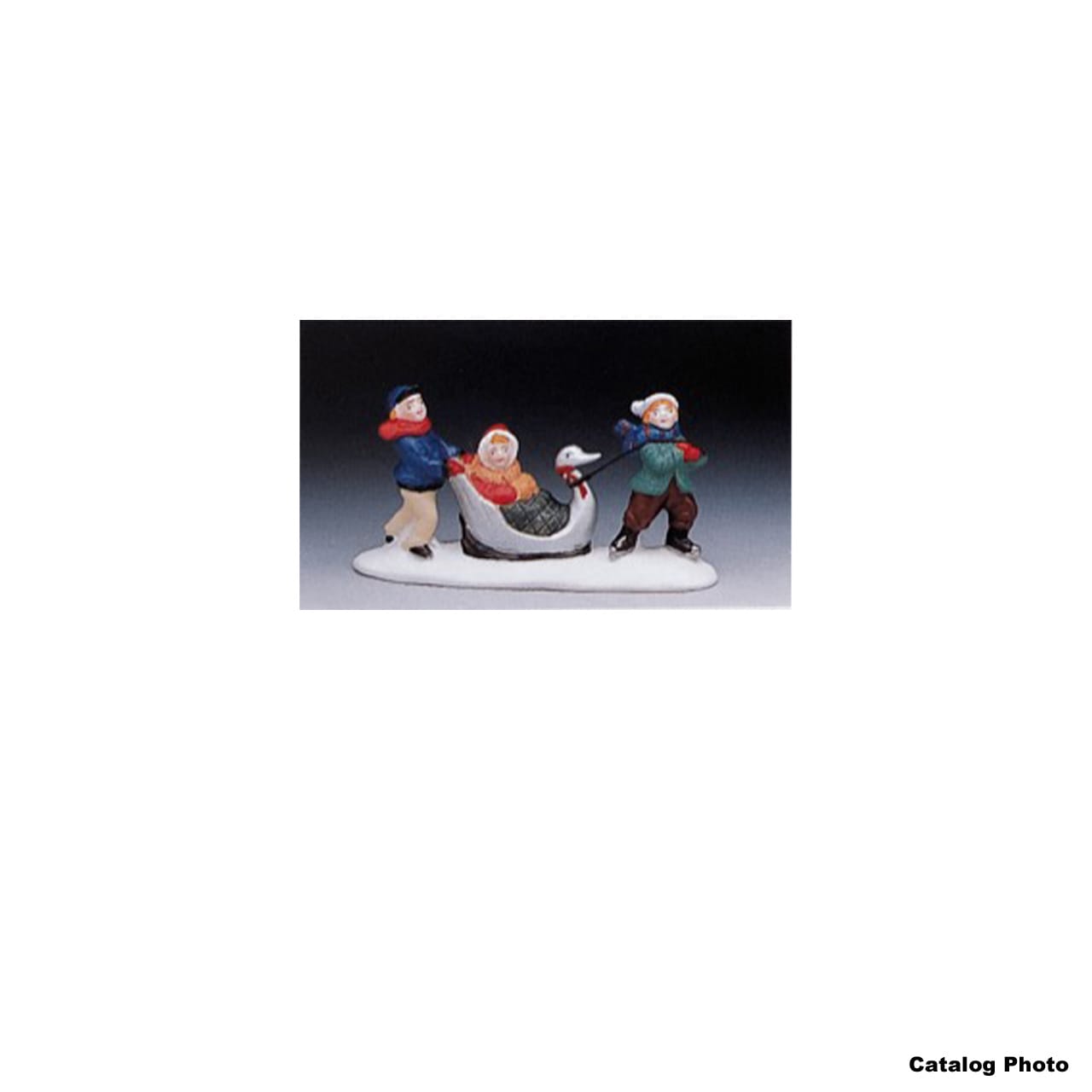lemax-swanning-through-miniatur-szene image 1