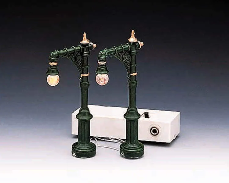 lemax-4-victorian-street-lamp-miniatur-stra-enlaternen-4er-set image 1