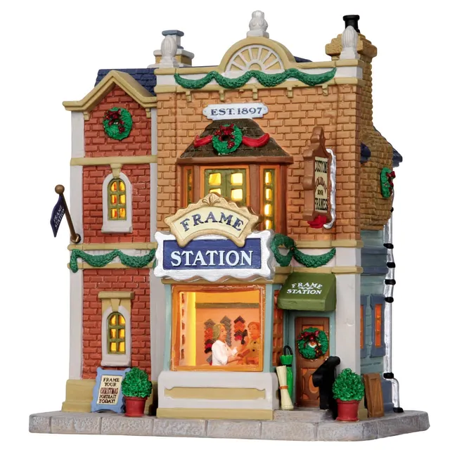 lemax-frame-station-beleuchtetes-miniatur-stationshaus image 1