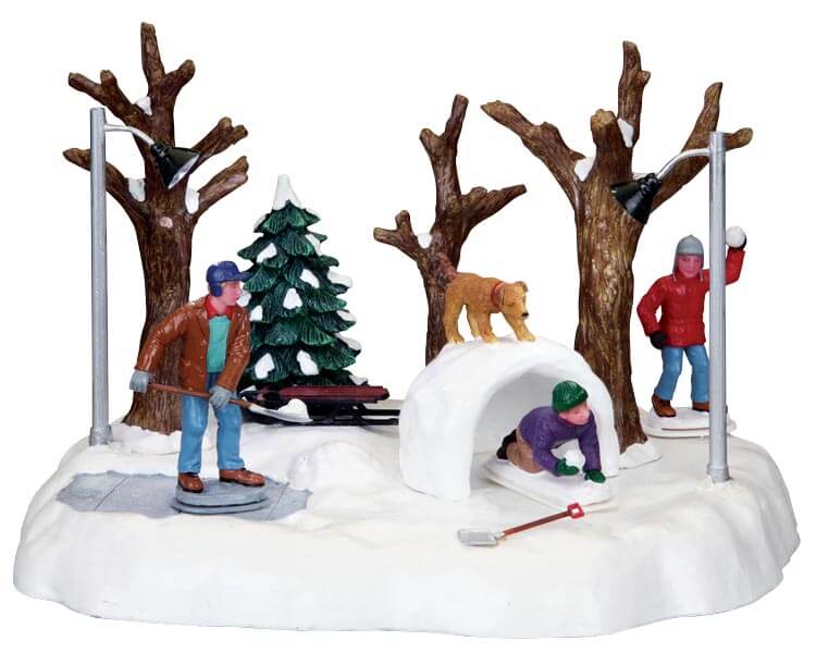 lemax-surprise-attack-weihnachtsdorf-figurengruppe-schneeball image 1