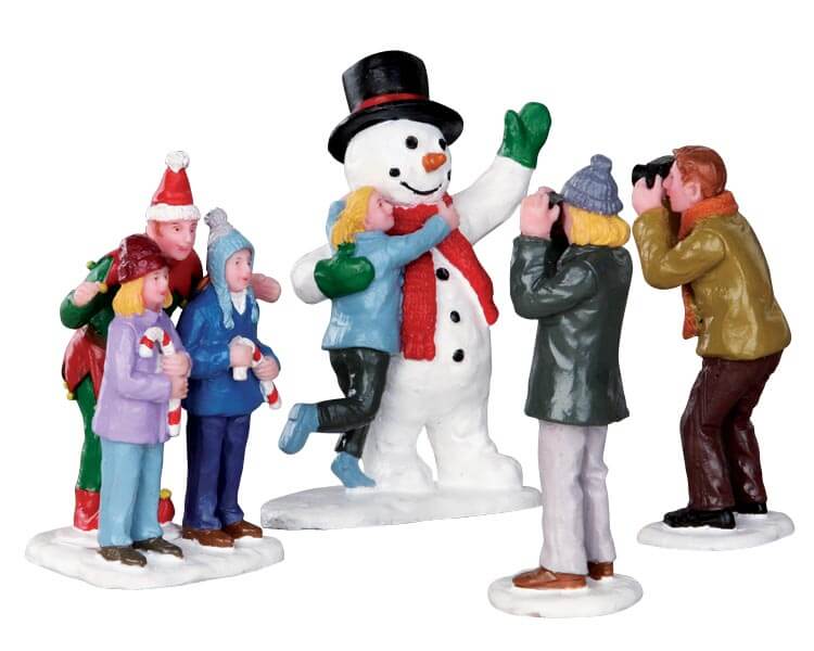 lemax-parade-photos-miniaturfigur-holidays-seasons image 1