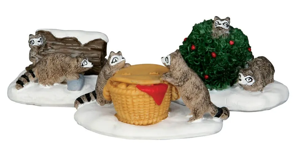 lemax-rascal-raccoons-figuren-set-3-teilig image 1