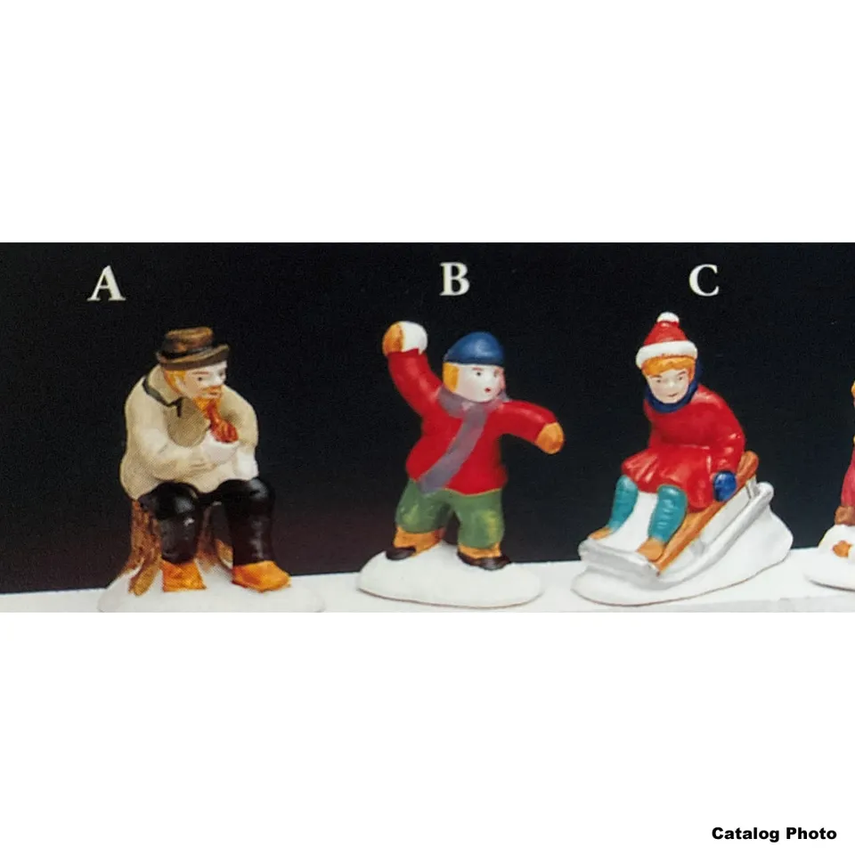 lemax-boy-throwing-snow-miniaturfigur image 1