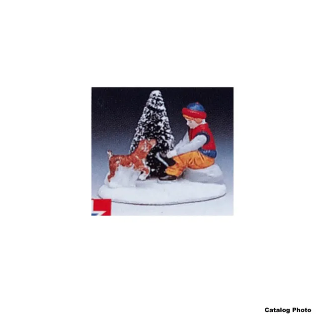 lemax-putting-on-skates-winterfigur-weihnachtsdorf image 1