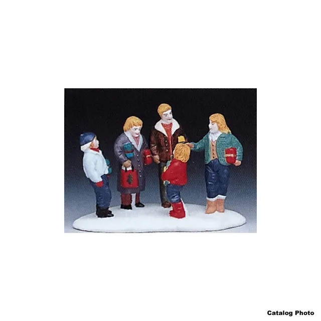 lemax-gift-shopping-family-holidays-seasons-figur image 1