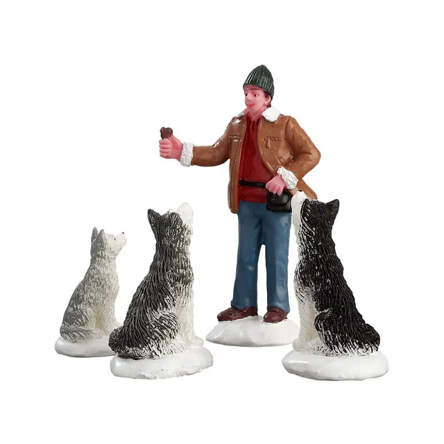 lemax-treat-time-4er-set-miniaturfiguren-f-r-weihnachtsdorf image 1