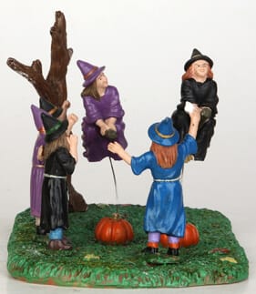 lemax-broom-race-spooky-town-hexen-besenrennen-miniaturfigur image 2