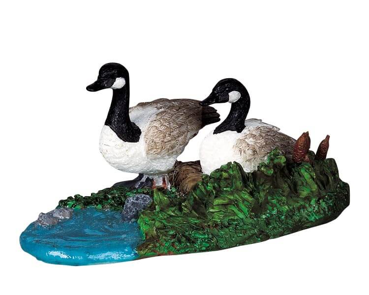lemax-mother-goose-and-her-gander-m-rchen-figurenset image 1