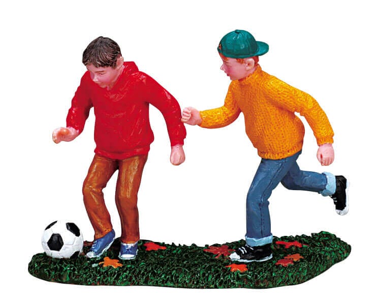 lemax-soccer-season-miniatur-figur-szene image 2