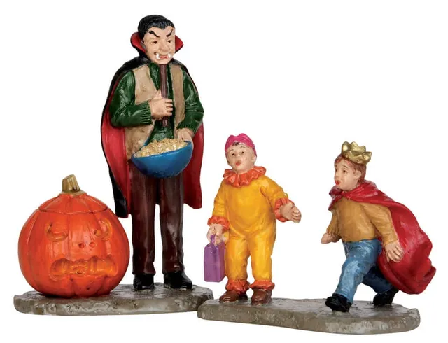 lemax-scaring-trick-or-treaters-figuren-set-2er image 1