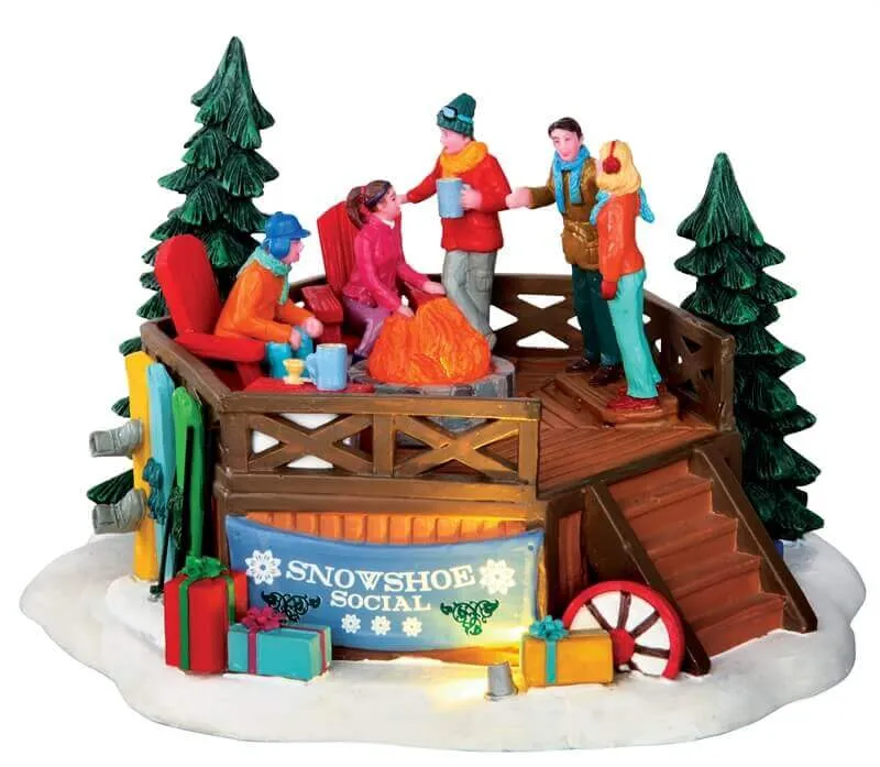 lemax-snowshoe-social-miniaturszene-weihnachtsdorf image 1