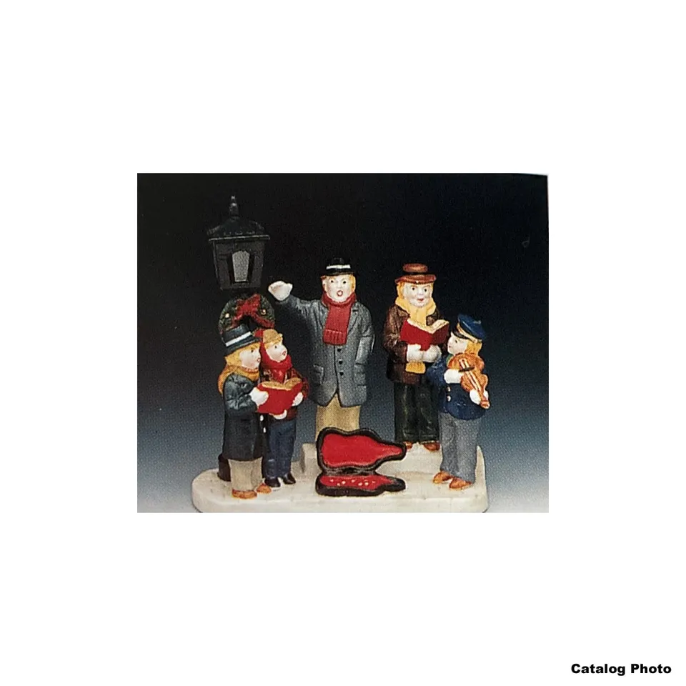 lemax-carolling-with-violinist-weihnachtschor-miniatur-figuren image 1