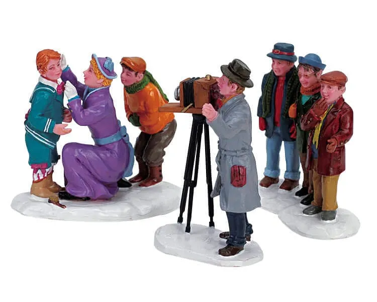 lemax-picture-day-miniatur-figur-f-r-weihnachtsdorf image 1
