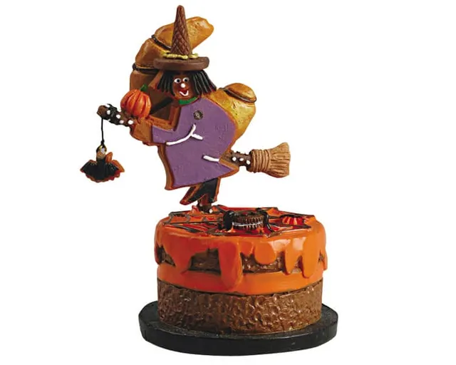lemax-gingerwitch-croissant-moon-sugar-n-spice-figur image 1