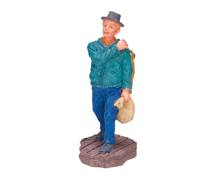 lemax-clothes-from-the-cleaners-holidays-miniaturszene image 1