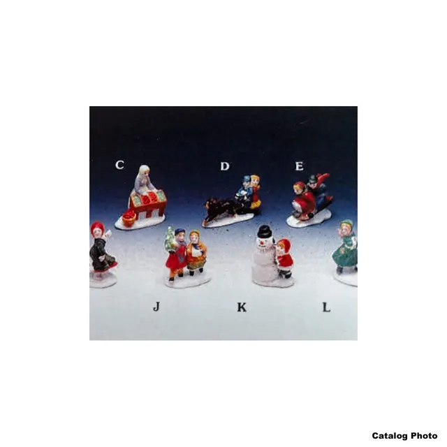 lemax-skating-kids-with-dog-miniaturfiguren-holidays-seasons image 1