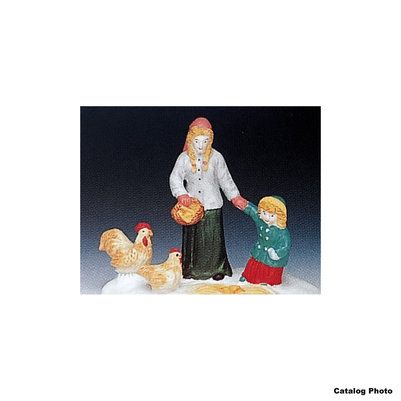 lemax-gathering-eggs-miniaturfiguren-set-f-r-dorf-bauernhof image 1