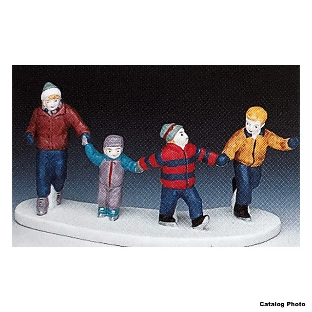 lemax-family-skating-figurengruppe image 1