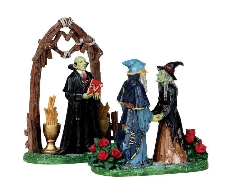 lemax-nocturnal-nuptials-spooky-town-figur image 1